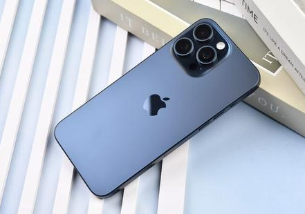 滦县苹果维修点分享iPhone 15 Pro Max屏幕更换全新实操风险 